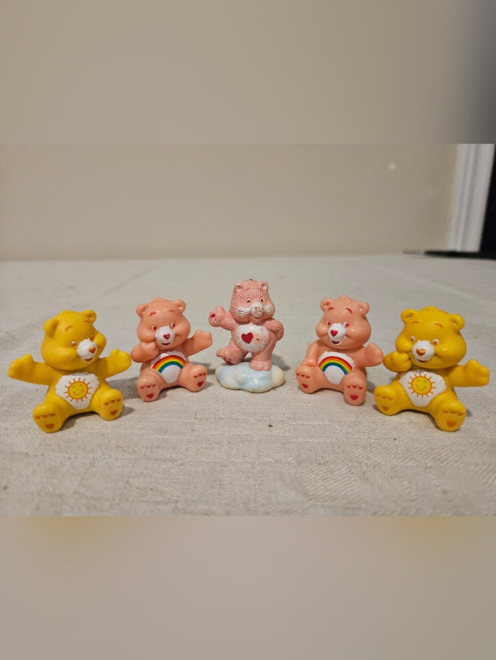 VTG Care Bear Attachable Figure LOVE-A-LOT BEAR Keychain 1980's And Sitting tcfc